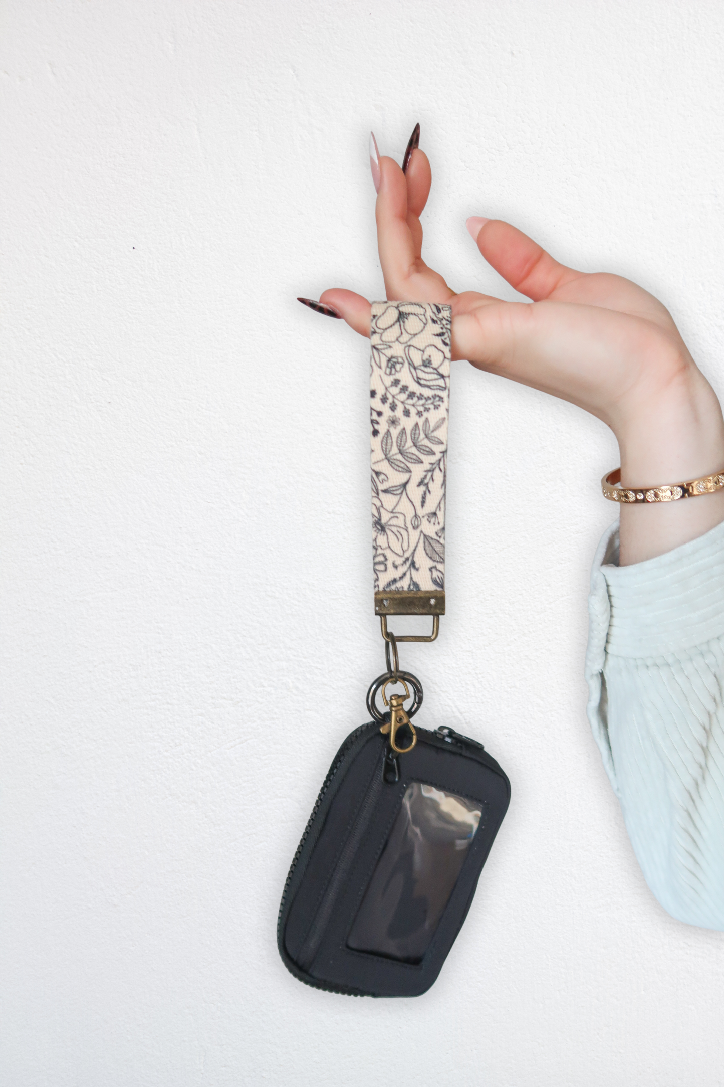 Keychain Wallet with Wrist Lanyard, Compact Card Holder Keyring, Stylish Wallet Keychain for Essentials