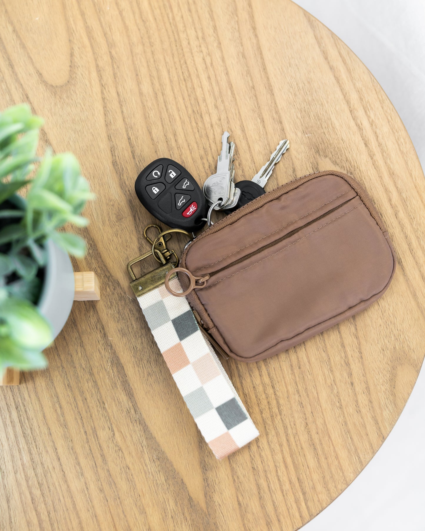 Keychain Wallet with Wrist Lanyard, Compact Card Holder Keyring, Stylish Wallet Keychain for Essentials