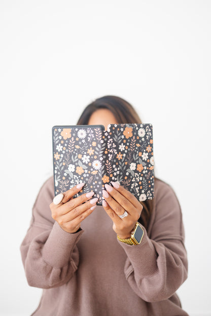 Kindle Case Clear & Printed Back with Hand Strap – Transparent Protective E-Reader Cover, Slim Lightweight Kindle Case