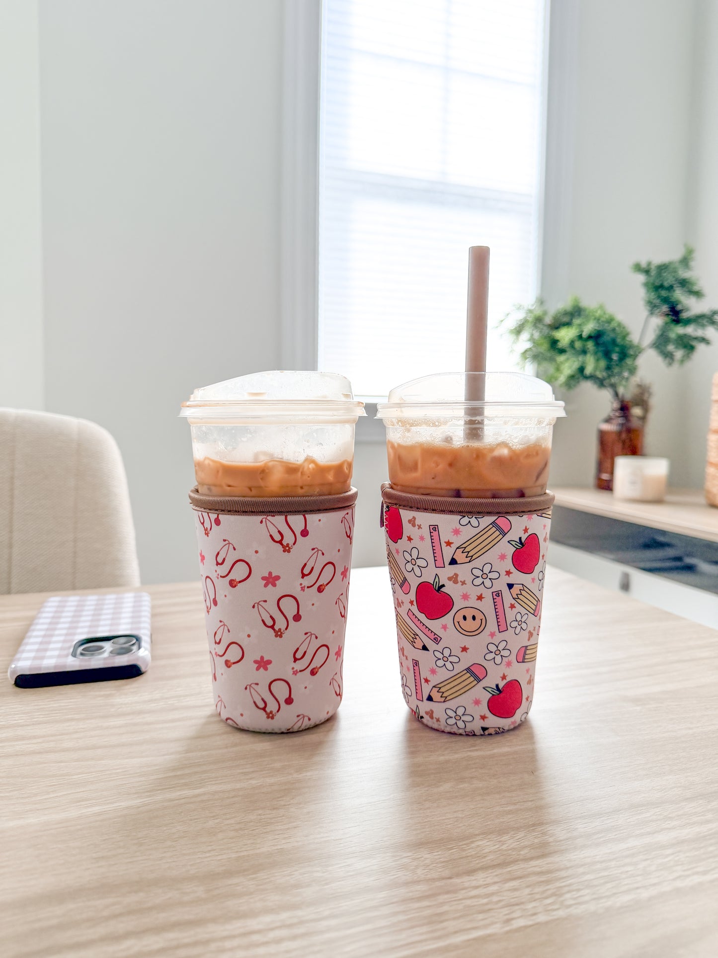 Iced Coffee Drink Sleeve, Flower Beverage Cup Sleeve,