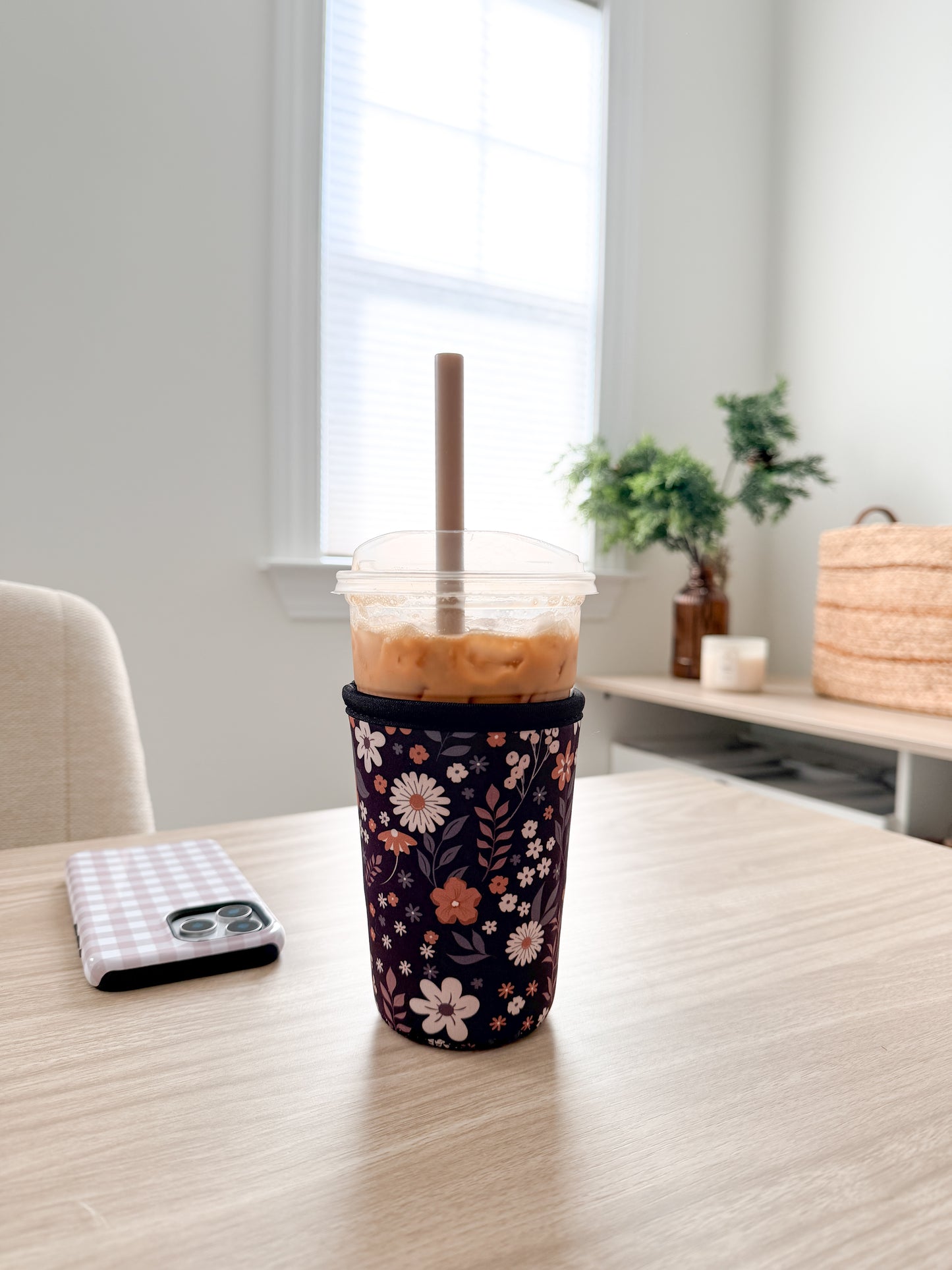 Iced Coffee Drink Sleeve, Flower Beverage Cup Sleeve,