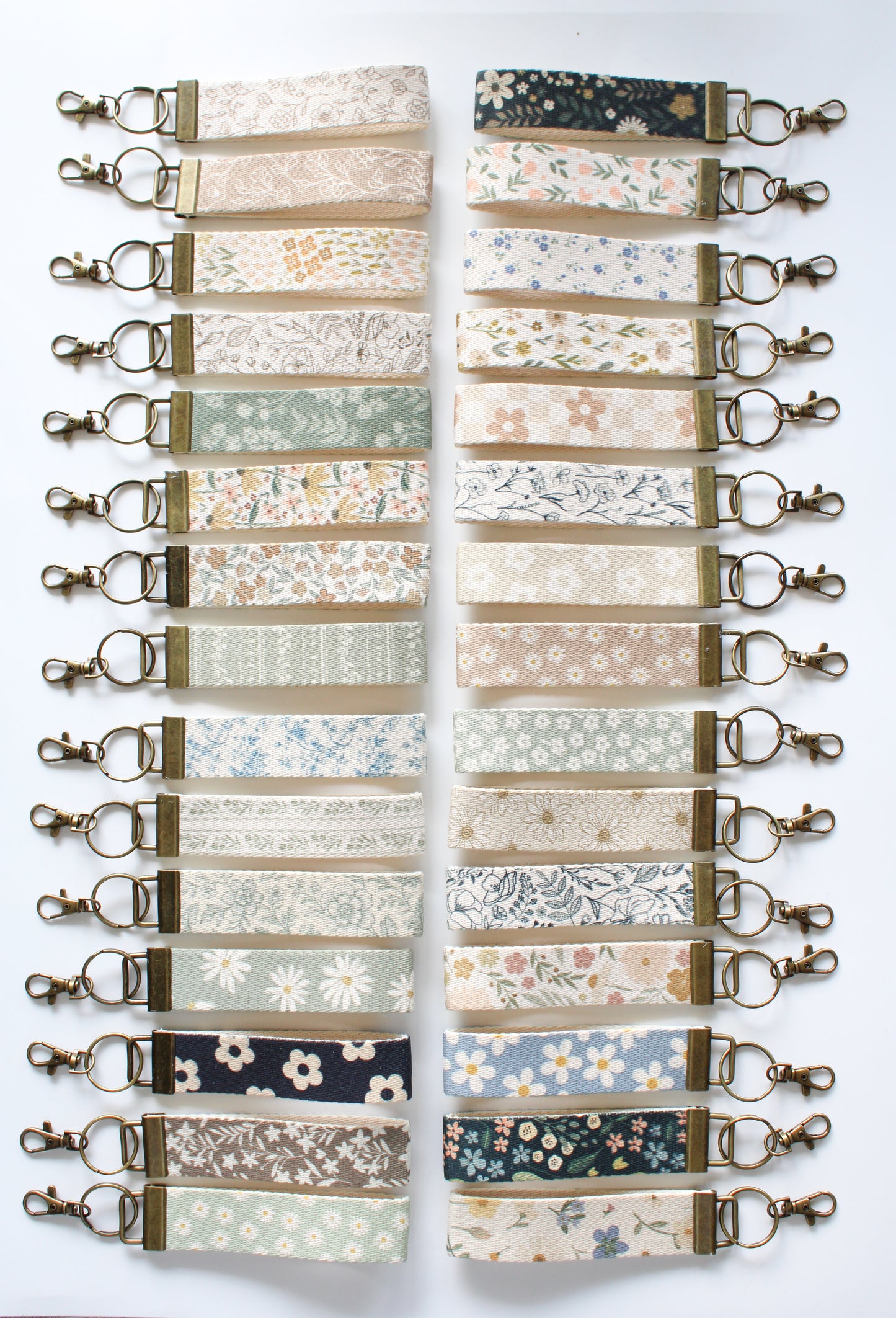 Canvas Wrist Keychain Lanyard, Custom Lanyard, Key Fob Wristlet, Car Key Holder, Cute Keychain, Preppy Bow Boho Smiley Keychain Lanyard