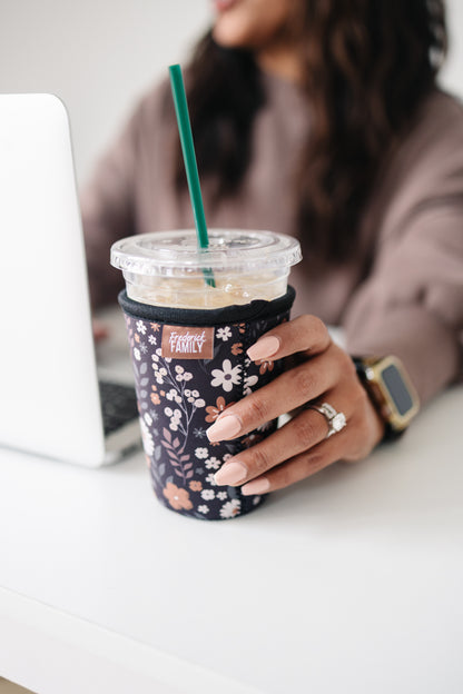 Iced Coffee Sleeve, Cute Reusable  Cup Holder Drink Sleeve, Coffee Lover Gift, Cold Drink Sleeve for Iced Coffee Cups