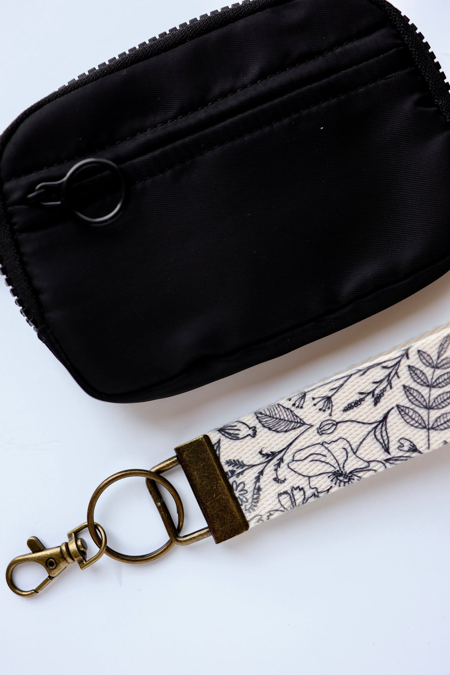 Keychain Wallet with Wrist Lanyard, Wallet Cardholder, ID keychain Lanyard, Card Case Wallet with Wristlet