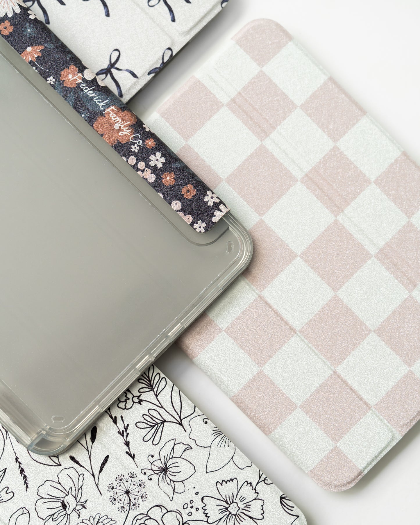 Slim Protective iPad Mini Case: Fits iPad Mini 6th & 7th Gen, with Pencil Holder, Clear Back Trifold Cover and Magnetic Stand