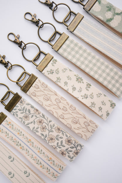 Spring Floral Canvas Wristlet Keychain and Keychain Wallet, Handmade Key Fob Lanyard, Compact Keychain Wallet