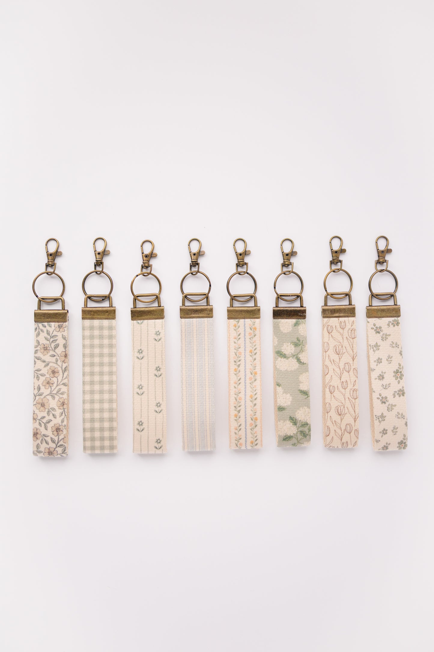 Spring Floral Canvas Wristlet Keychain and Keychain Wallet, Handmade Key Fob Lanyard, Compact Keychain Wallet