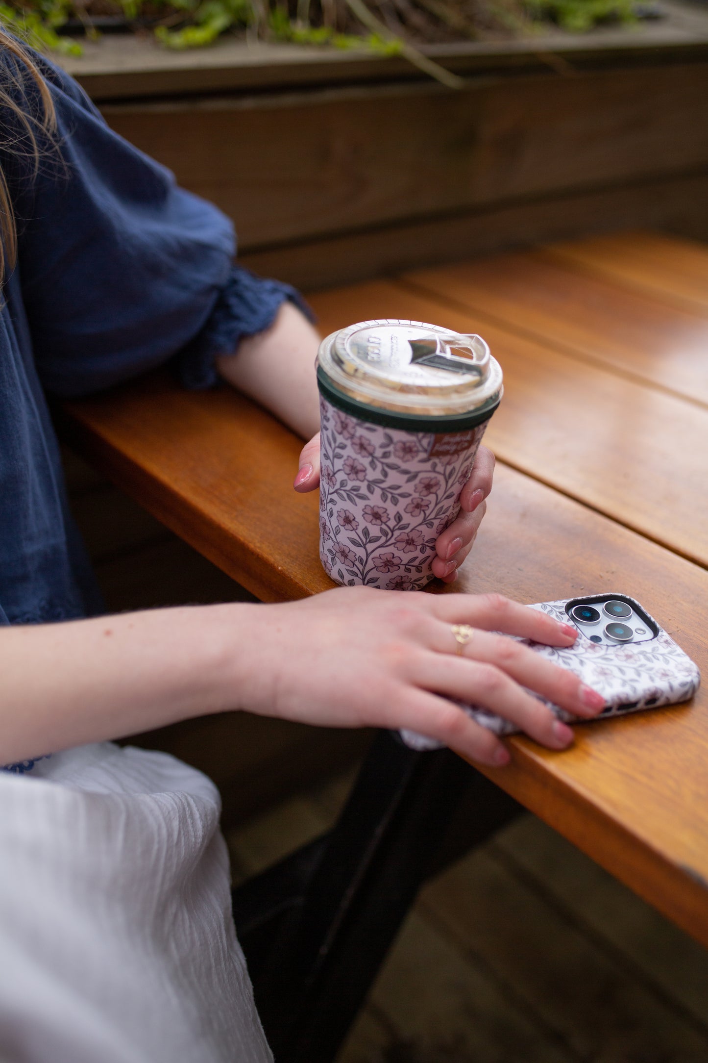 Iced Coffee Sleeve, Cute Reusable  Cup Holder Drink Sleeve, Coffee Lover Gift, Cold Drink Sleeve for Iced Coffee Cups