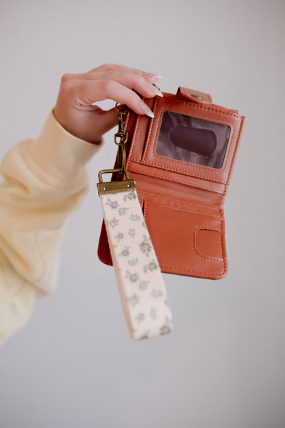 Bifold Keychain Wallet with Wrist Lanyard, Faux Leather Compact Card Holder, Stylish Keychain Wallet for Women