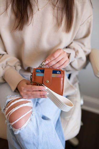 Bifold Keychain Wallet with Wrist Lanyard, Faux Leather Compact Card Holder, Stylish Keychain Wallet for Women